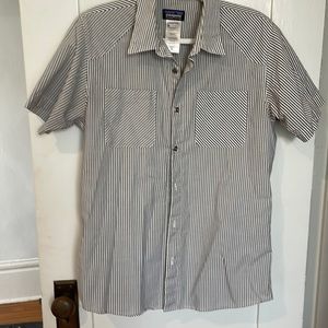 Patagonia organic cotton button shirt. Short sleeve